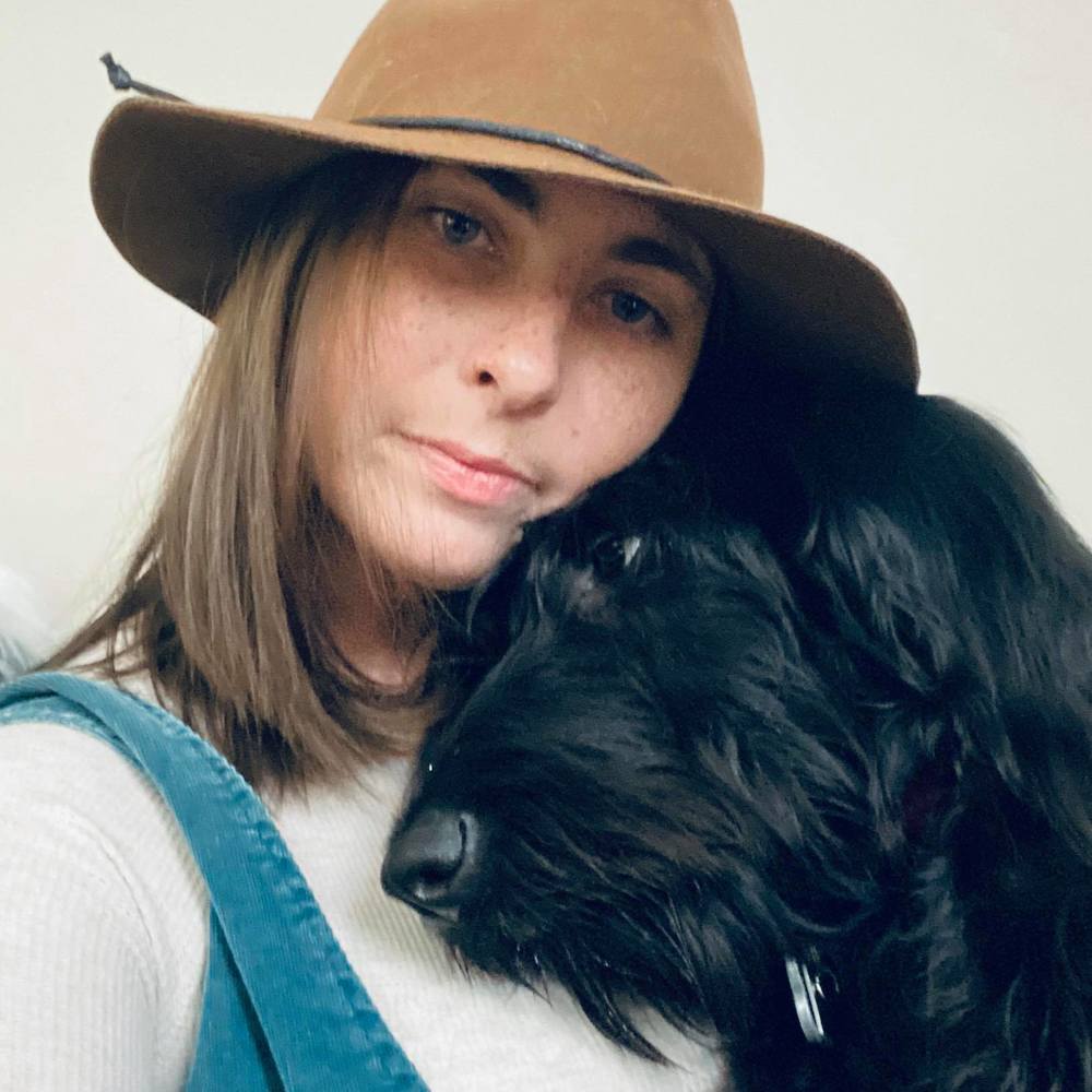 Meet your Posher, Lacey
